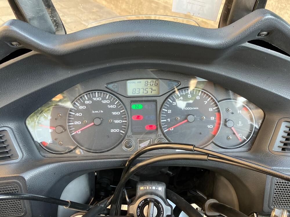 Honda Deauville 700 ABS (6)