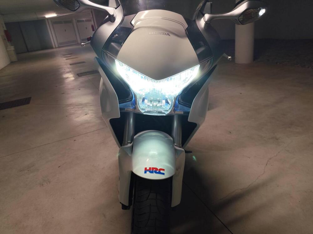 Honda VFR 1200 F ABS (2009 - 16) (4)