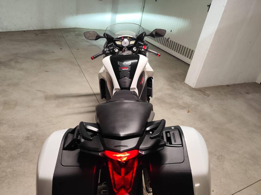 Honda VFR 1200 F ABS (2009 - 16) (6)