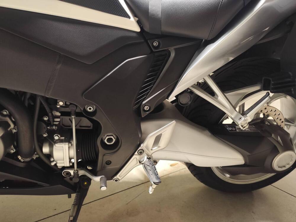 Honda VFR 1200 F ABS (2009 - 16) (10)