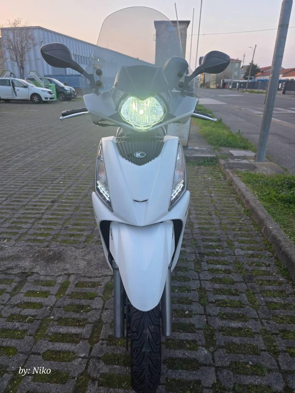 Kymco People 300i GT ABS (2010 - 17) (3)