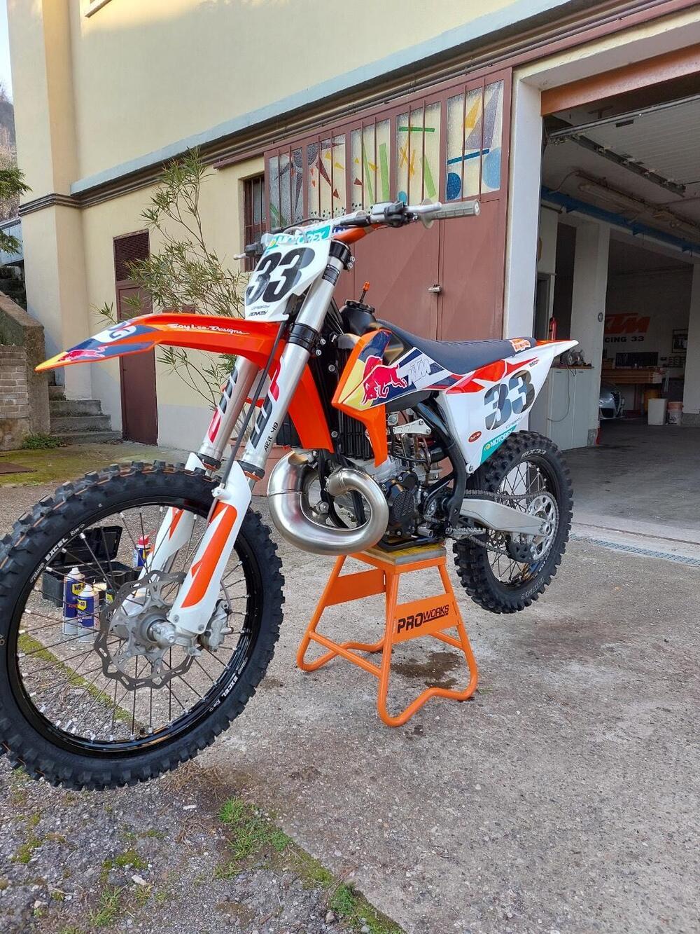 KTM 250 SX (2019) (2)