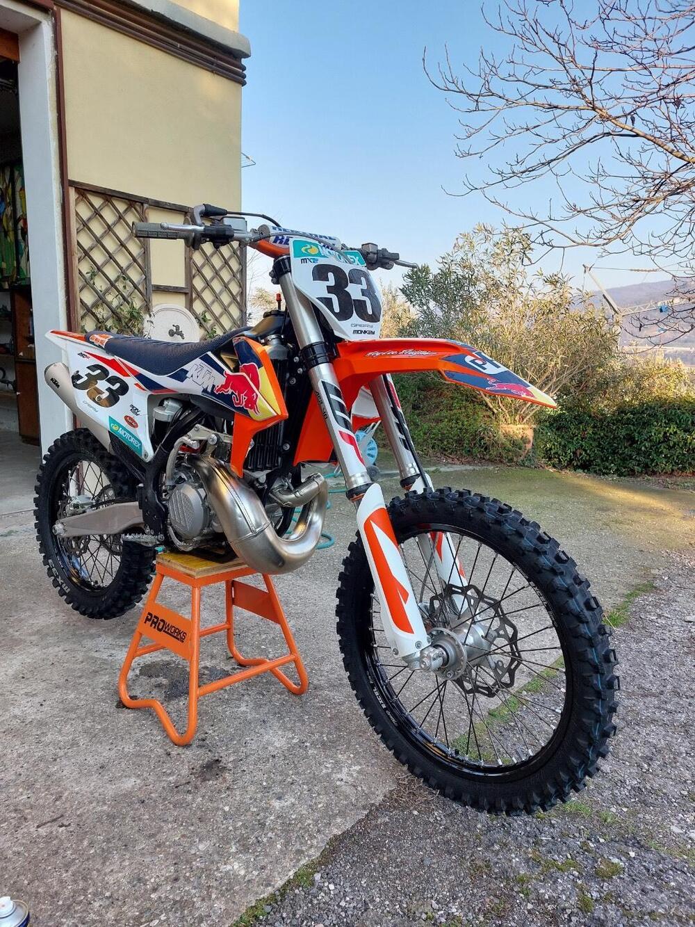 KTM 250 SX (2019) (5)