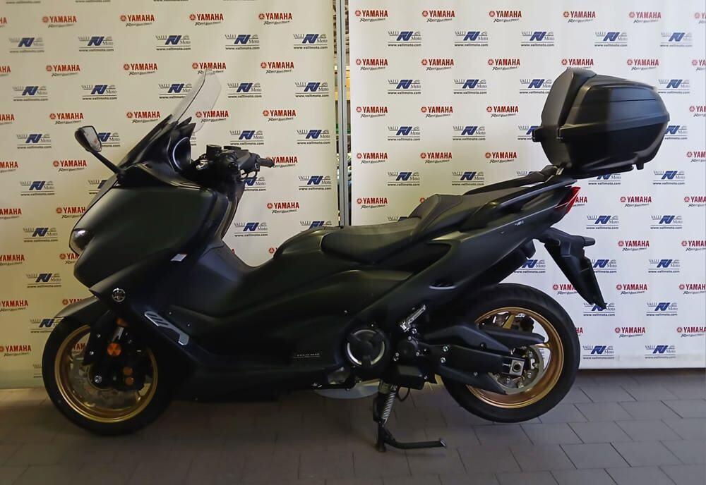 Yamaha T-Max 560 Tech Max (2021) (2)