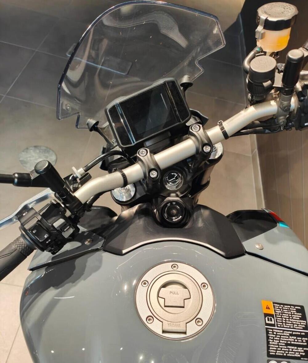 Yamaha MT-09 (2021 - 23) (2)