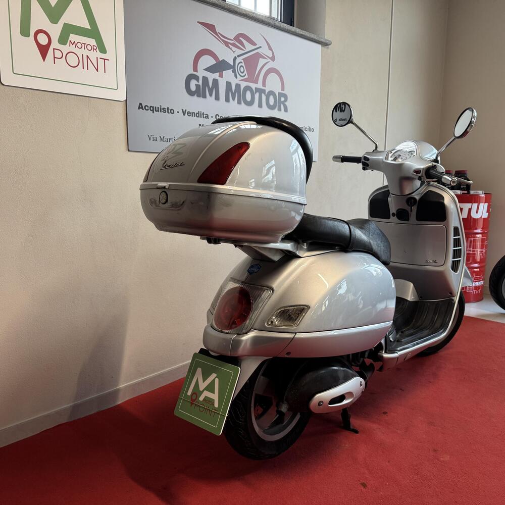 Vespa Granturismo 200 L (3)