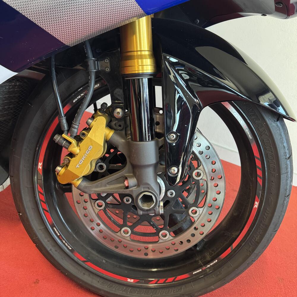 Suzuki GSX-R1000 (2000 - 02) (7)