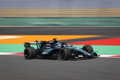 F1, Sprint GP Cina 2026 LIVE: Russell trionfa a Shanghai! Ferrari batte McLaren, Hamilton sul podio