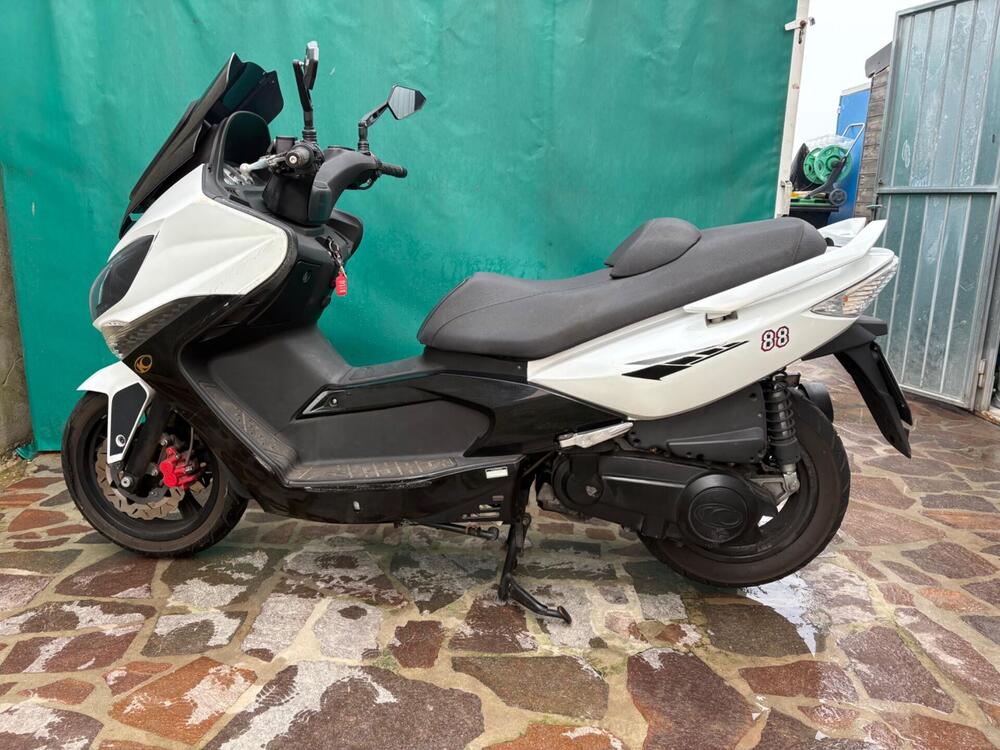 Kymco Xciting 300i R (2007 - 14) (2)