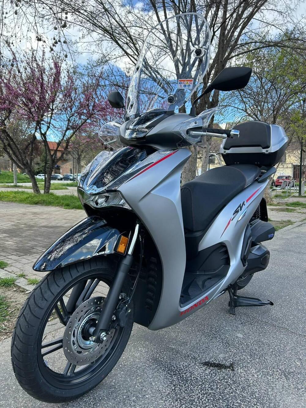 Honda SH 350 Sport (2021 - 24) (2)