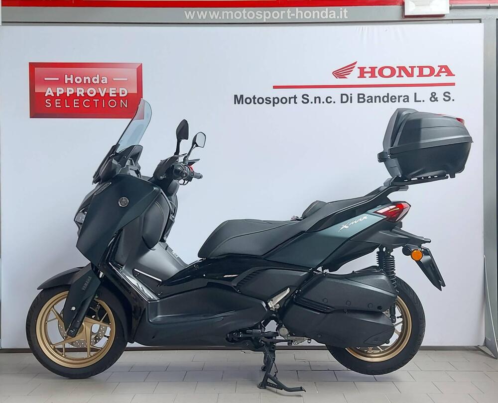 Yamaha X-Max 300 Tech Max (2021 - 24) (2)