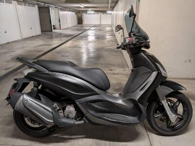Piaggio Beverly 350 SportTouring ie ABS (2011 - 17) usata