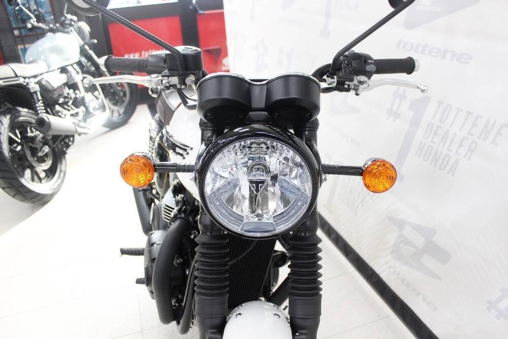 Triumph Bonneville T120 Black DGR Limited Edition (2023) (4)