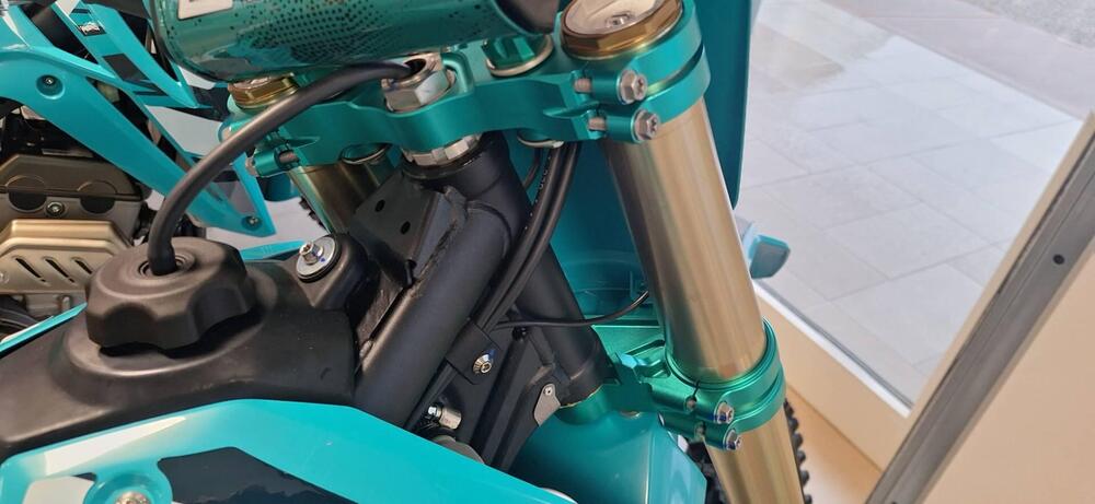 Kove MX250 R (2026) (3)