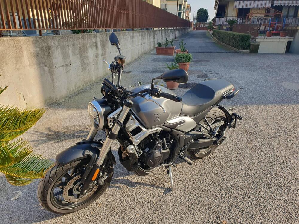 Voge Trofeo 500AC (2022 - 26) (2)