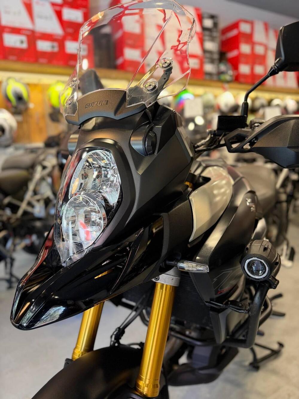 Suzuki V-Strom 1000 ABS No compromise LE (2015 - 17) (3)