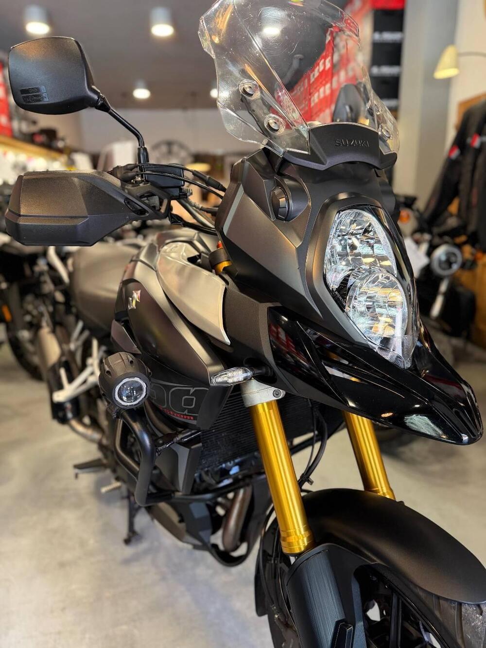 Suzuki V-Strom 1000 ABS No compromise LE (2015 - 17) (4)