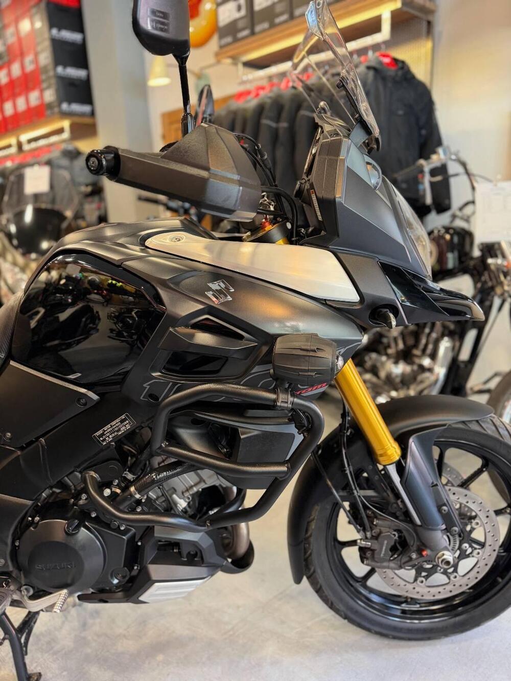 Suzuki V-Strom 1000 ABS No compromise LE (2015 - 17) (7)