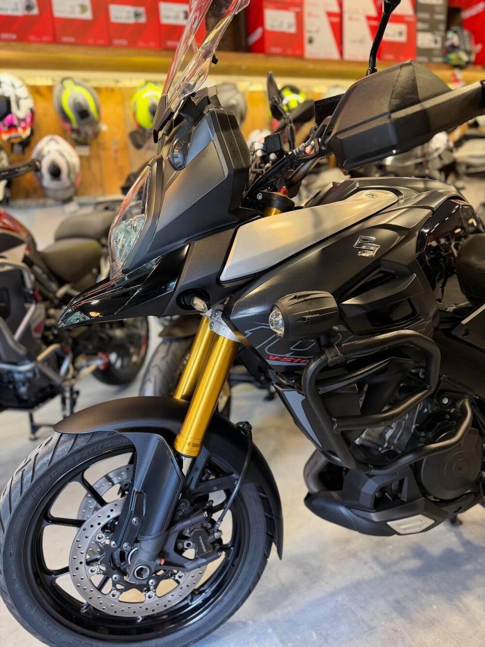 Suzuki V-Strom 1000 ABS No compromise LE (2015 - 17) (13)