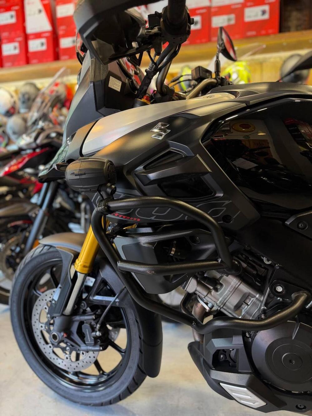 Suzuki V-Strom 1000 ABS No compromise LE (2015 - 17) (14)