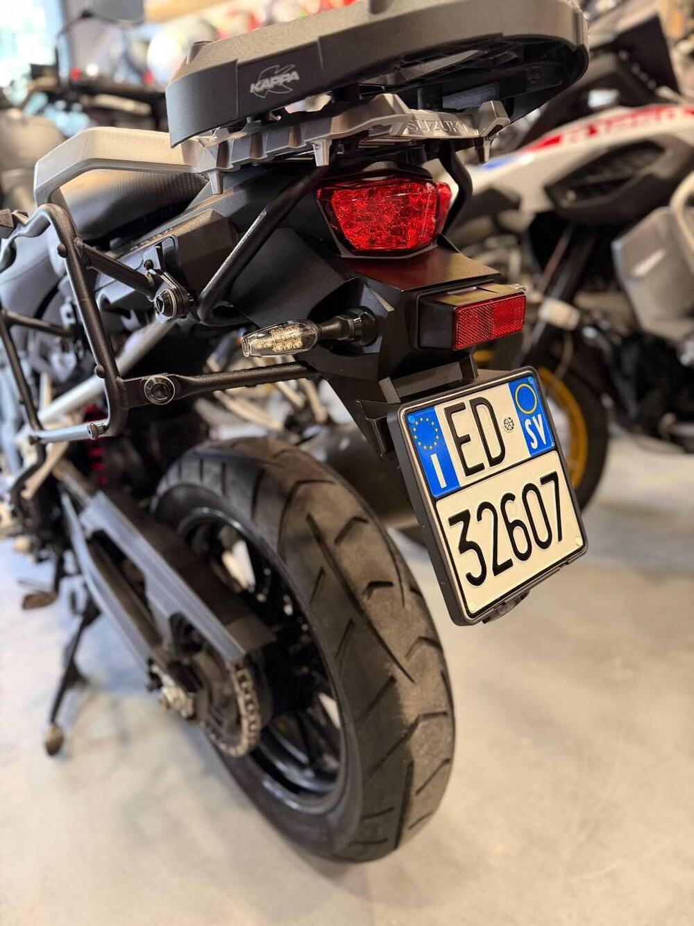 Suzuki V-Strom 1000 ABS No compromise LE (2015 - 17) (17)