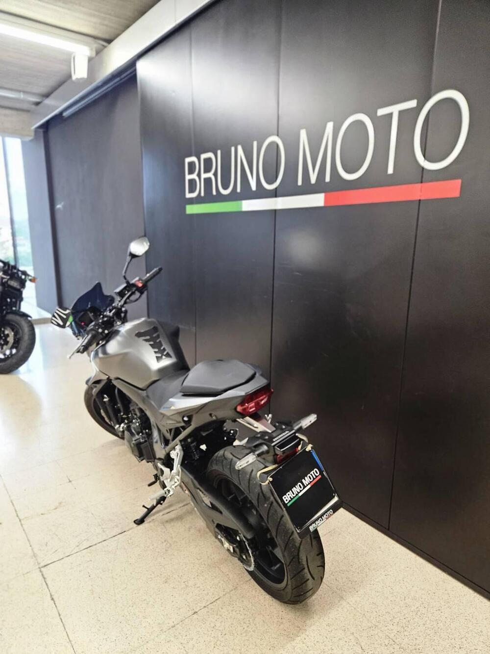 Honda CB 750 Hornet (2023 - 24) (5)