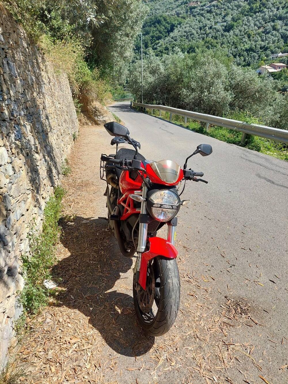 Ducati Monster 696 Plus (2007 - 14) (4)