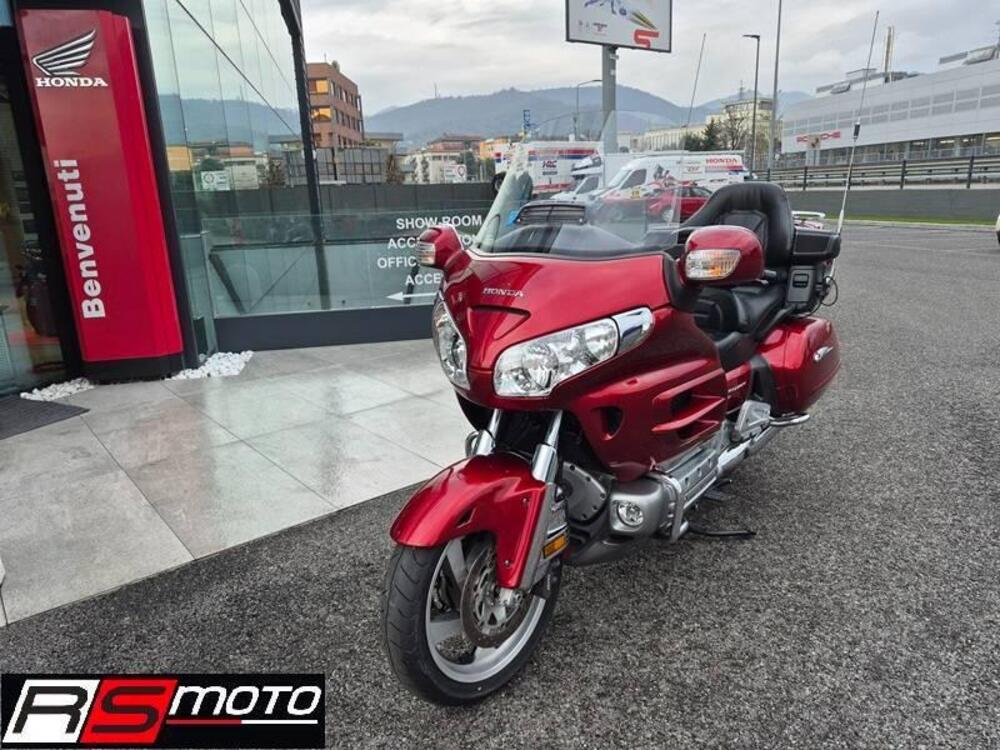 Honda GL 1800 Gold Wing (2007 - 11) (2)