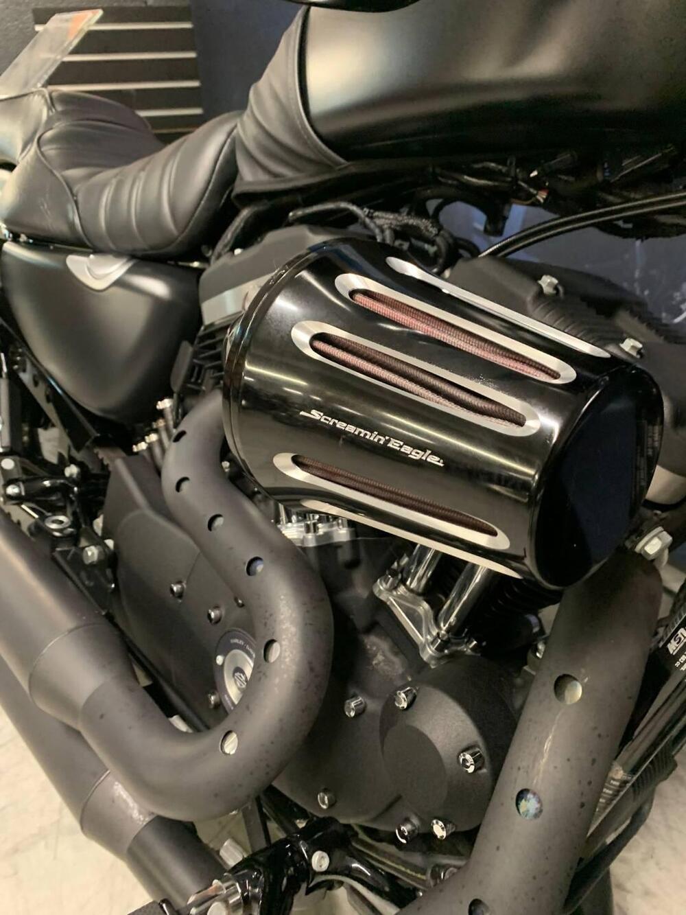 Harley-Davidson 883 Iron (2017 - 20) - XL 883N (8)