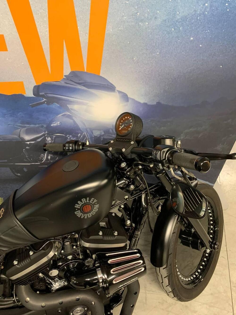 Harley-Davidson 883 Iron (2017 - 20) - XL 883N (9)