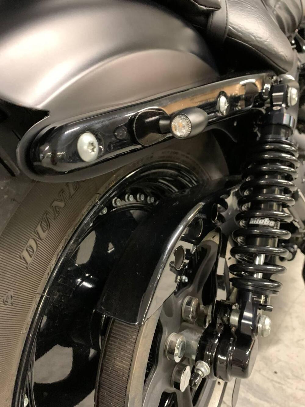 Harley-Davidson 883 Iron (2017 - 20) - XL 883N (10)