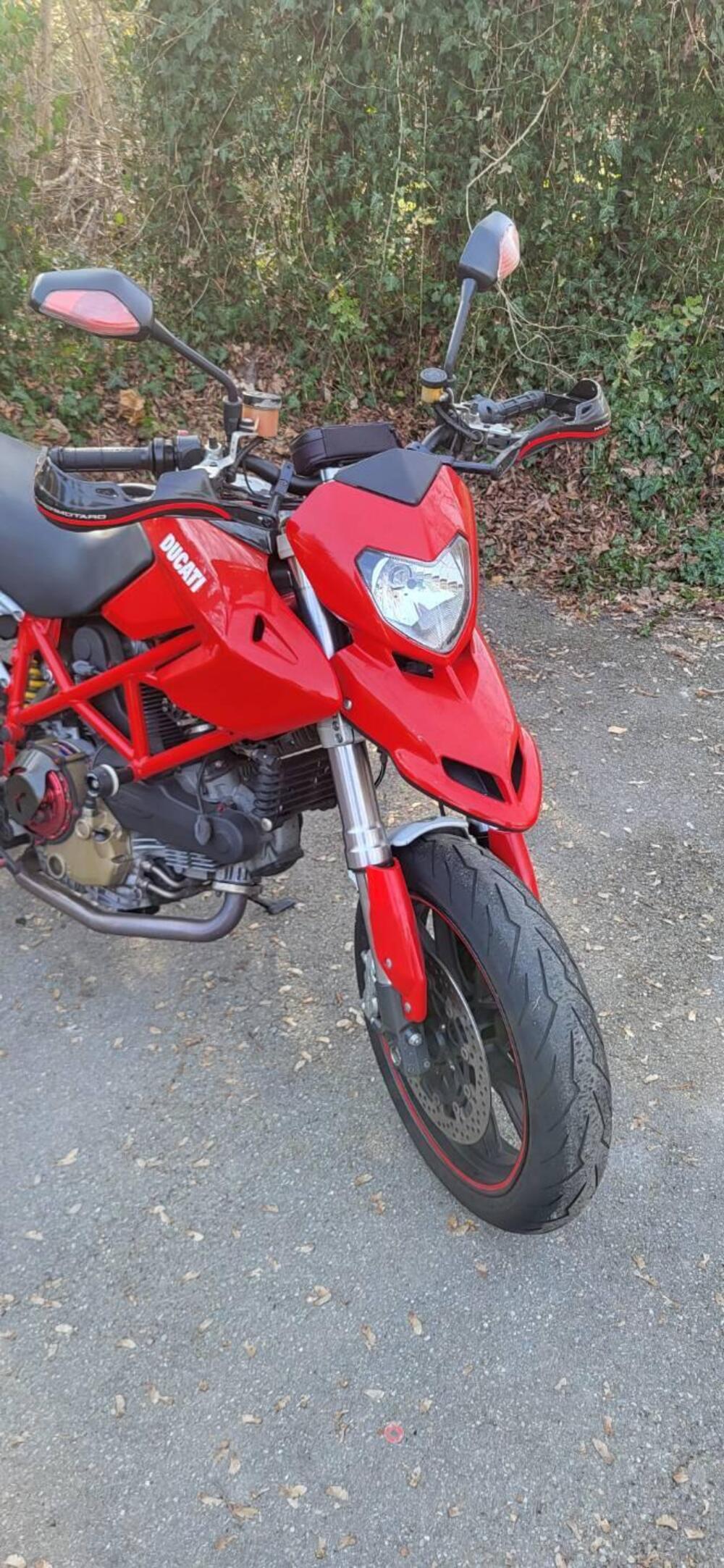 Ducati Hypermotard 1100 (2007 - 09) (2)