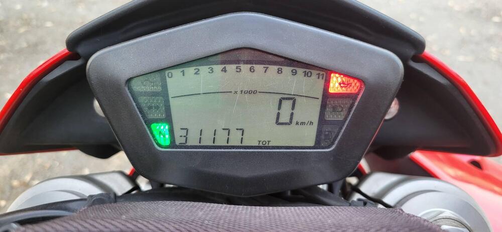 Ducati Hypermotard 1100 (2007 - 09) (9)