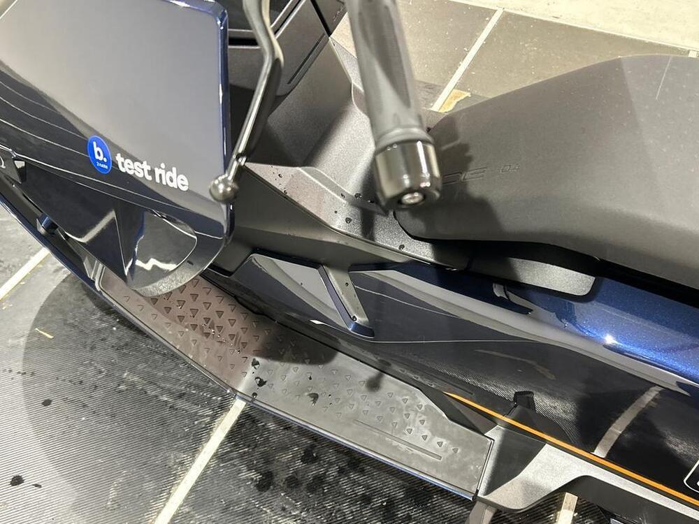 Bmw CE 04 (2021 - 25) (13)