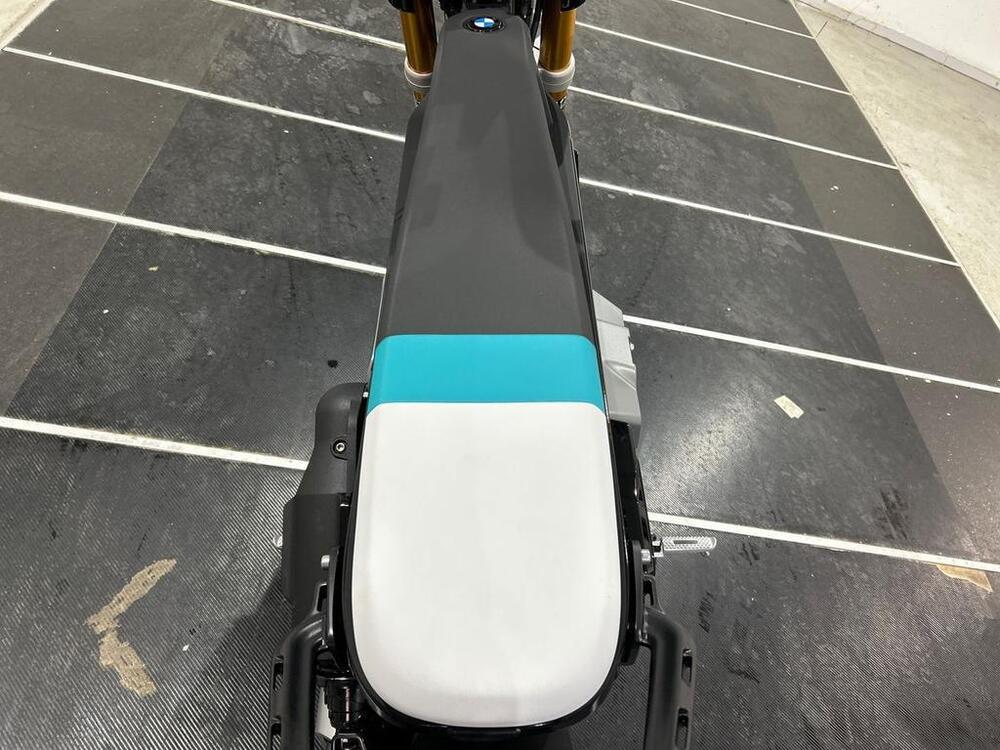 Bmw CE 02 AM (2024 - 26) (10)