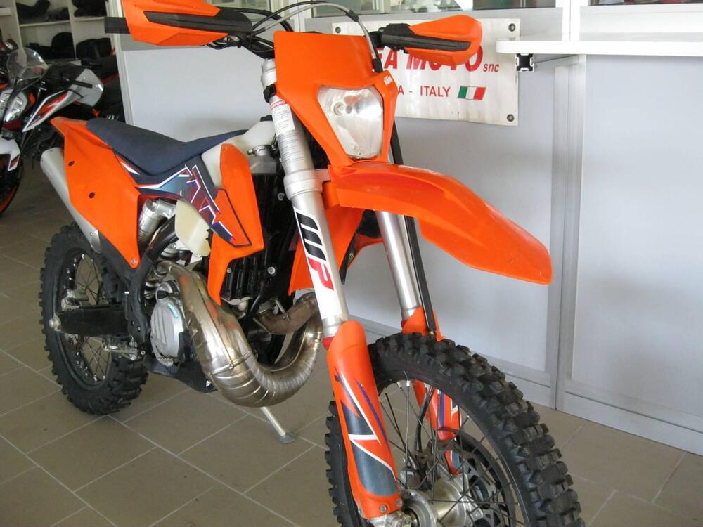 KTM 300 EXC E TPI (2022) (5)