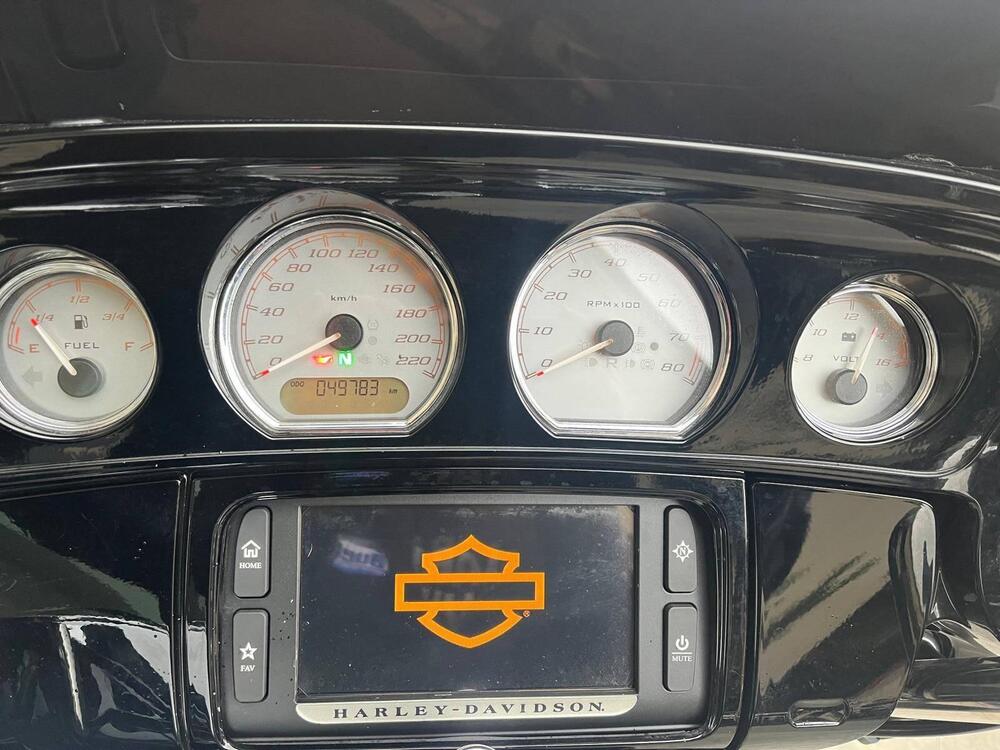 Harley-Davidson 1690 Street Glide Special (2014 - 16) - FLHX (3)