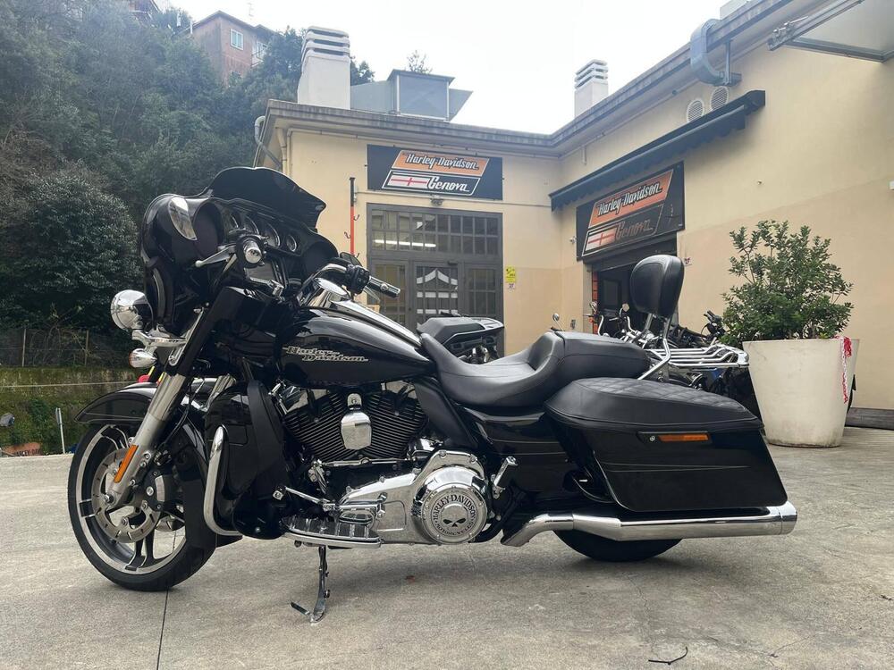 Harley-Davidson 1690 Street Glide Special (2014 - 16) - FLHX (2)