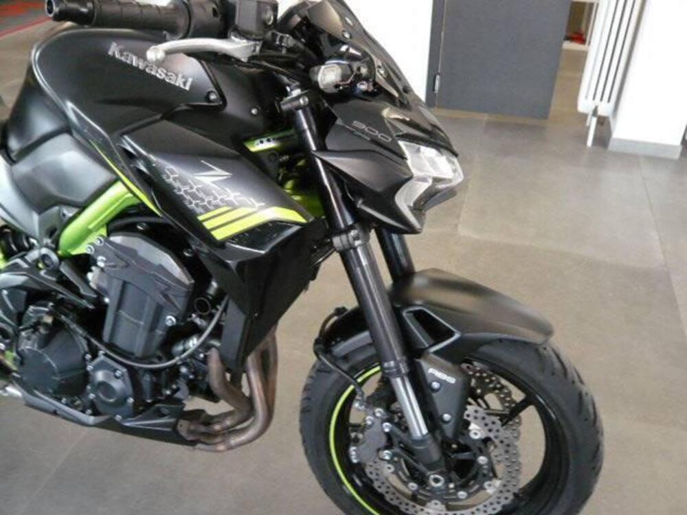 Kawasaki Z 900 (2021 - 24) (2)