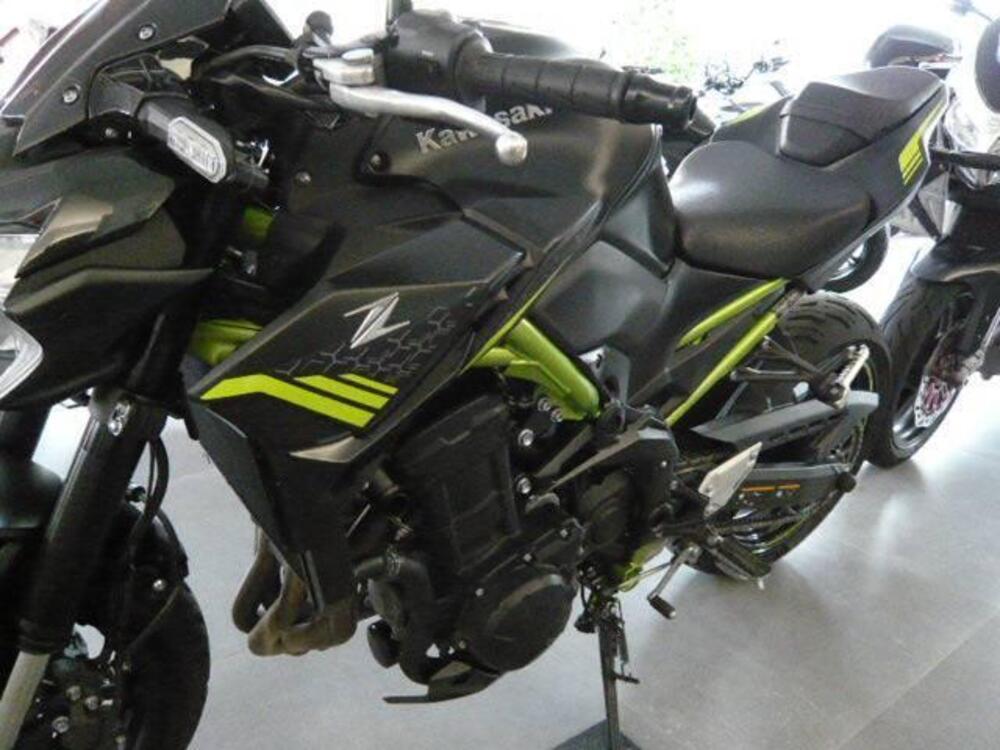 Kawasaki Z 900 (2021 - 24) (4)