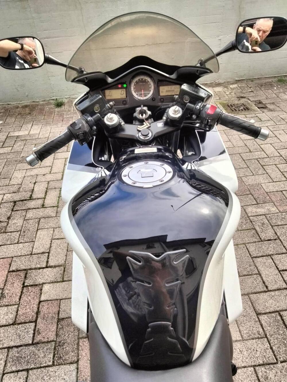 Honda VFR 800 (2006 - 13) (8)