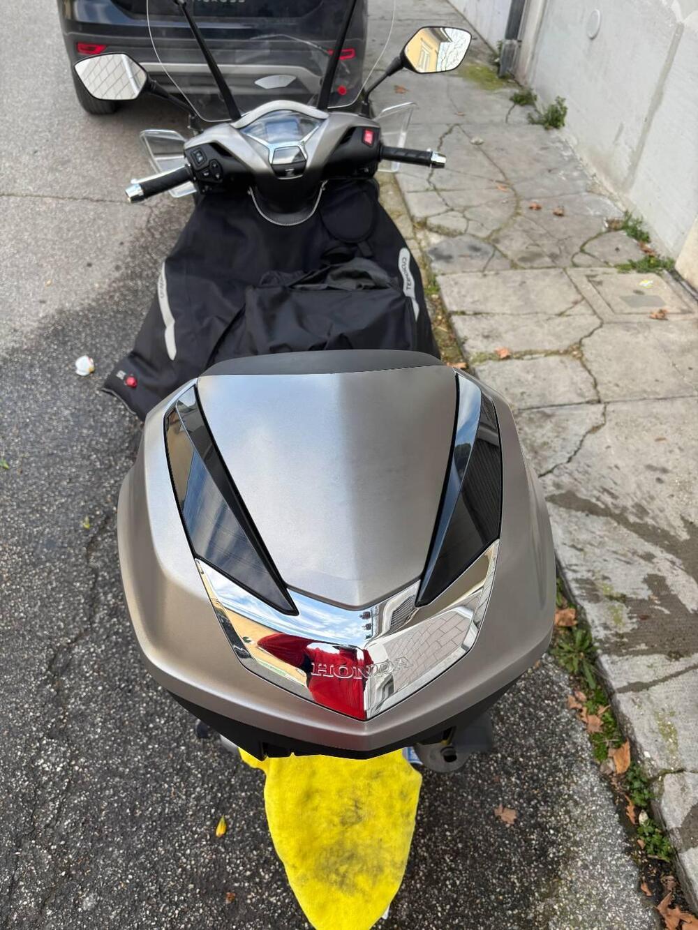 Honda SH 350 (2021 - 24) (4)