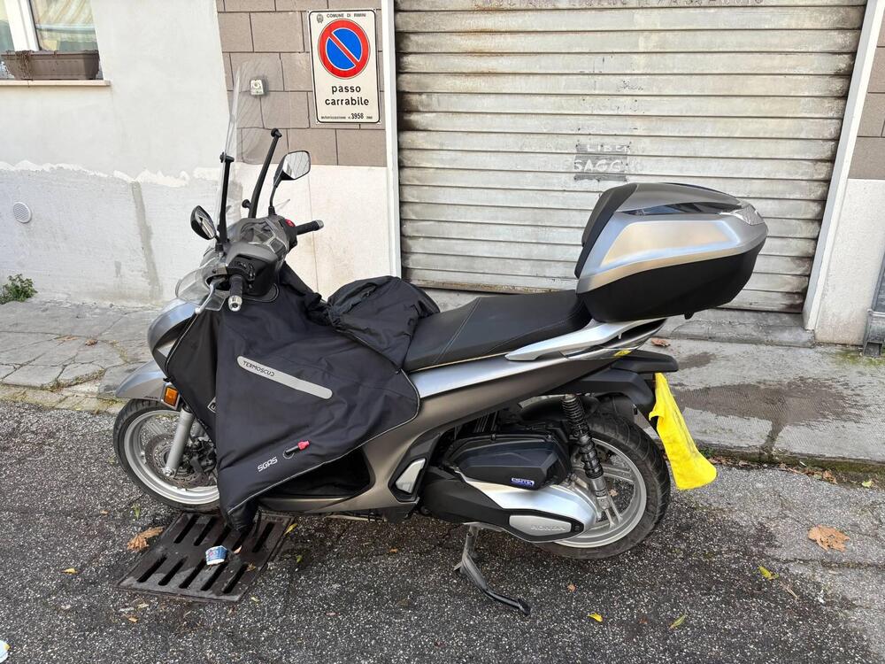 Honda SH 350 (2021 - 24) (6)