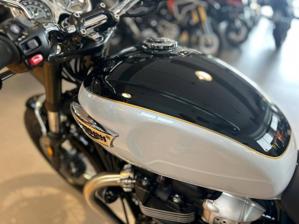 Triumph Bonneville T100 (2026) (5)