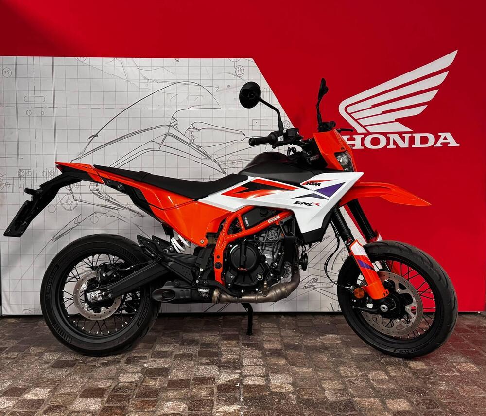 KTM 390 SMC R (2025 - 26) (2)