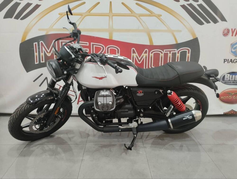 Moto Guzzi V7 Stone Ten (2024 - 25)
