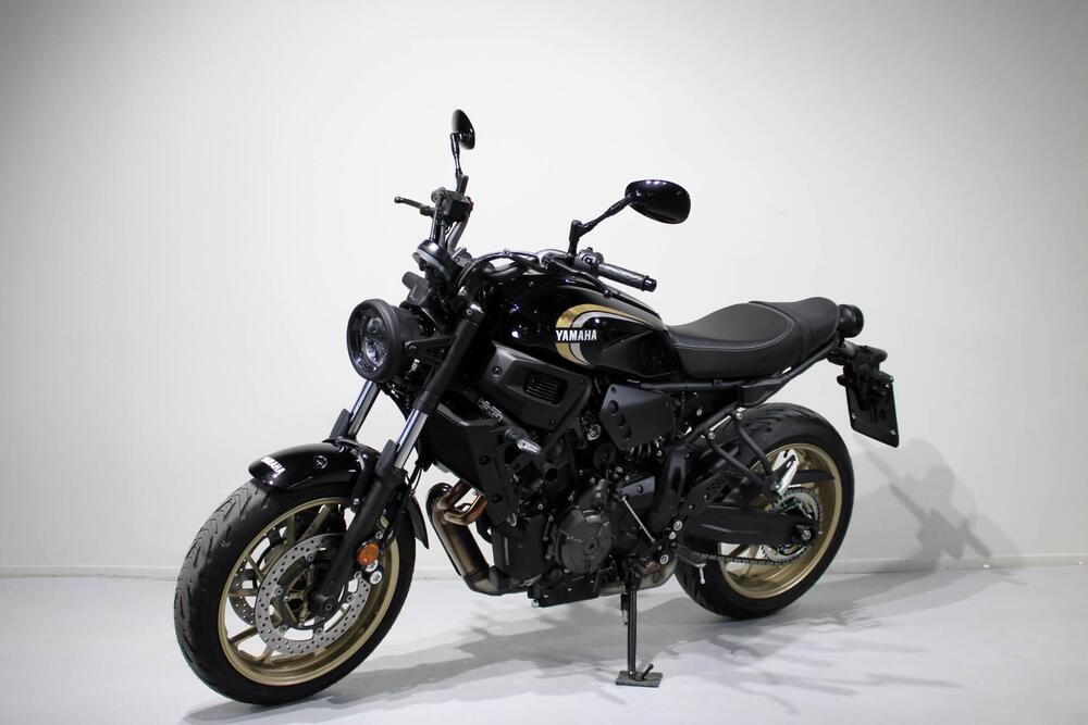 Yamaha XSR 700 (2022 - 26) (3)