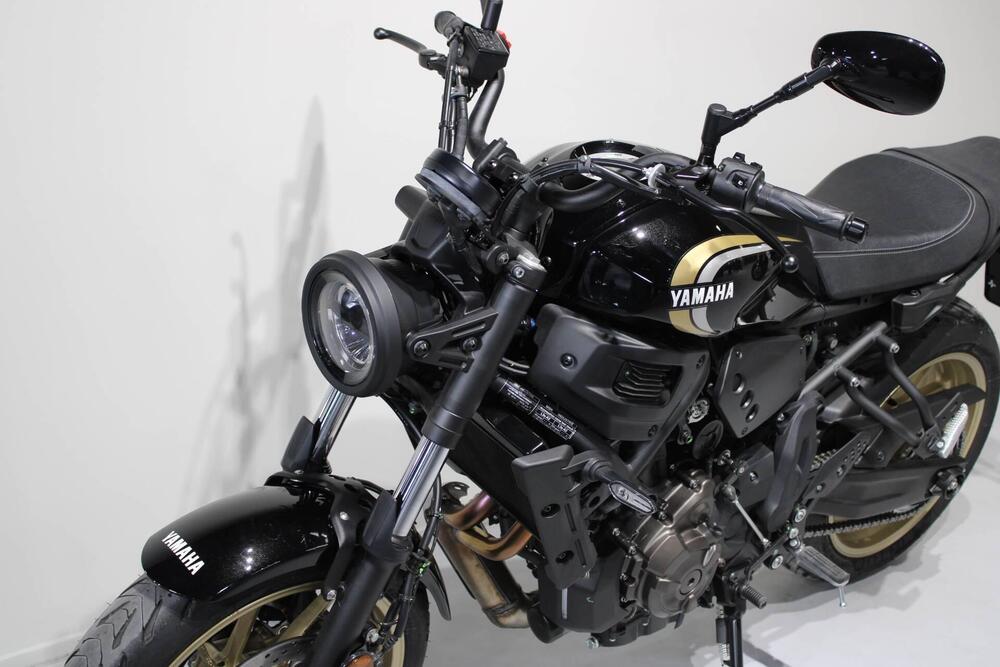 Yamaha XSR 700 (2022 - 26) (8)