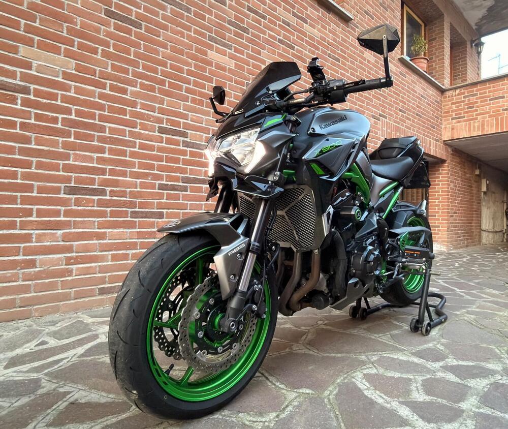 Kawasaki Z 900 (2021 - 24) (2)