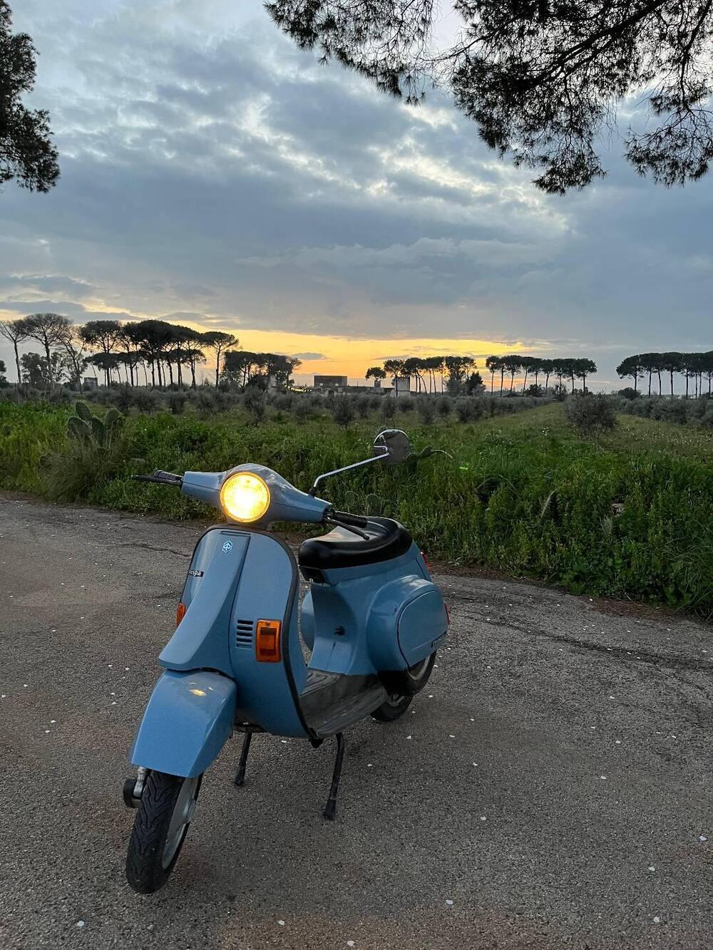 Piaggio vespa 50 V (3)
